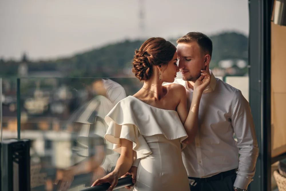 Couple featured in a dating app comparison